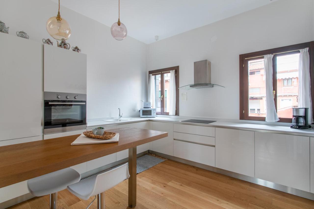 Apartamento Residenza Pomponi Deluxe Venecia Exterior foto