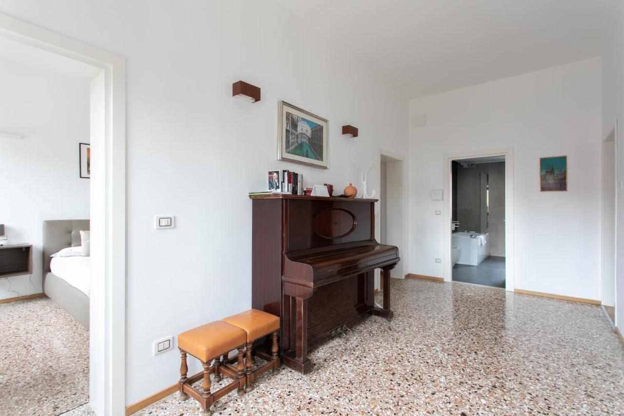 Apartamento Residenza Pomponi Deluxe Venecia Exterior foto