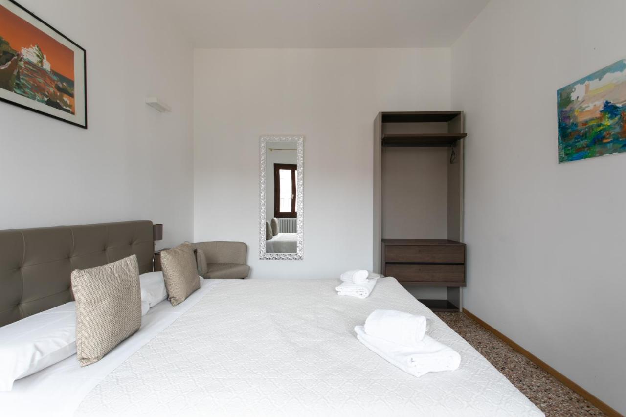 Apartamento Residenza Pomponi Deluxe Venecia Exterior foto
