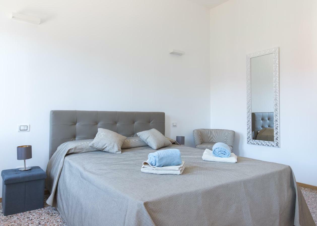 Apartamento Residenza Pomponi Deluxe Venecia Exterior foto